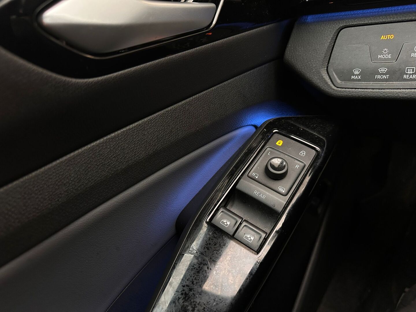 VOLKSWAGEN ID.4 2023