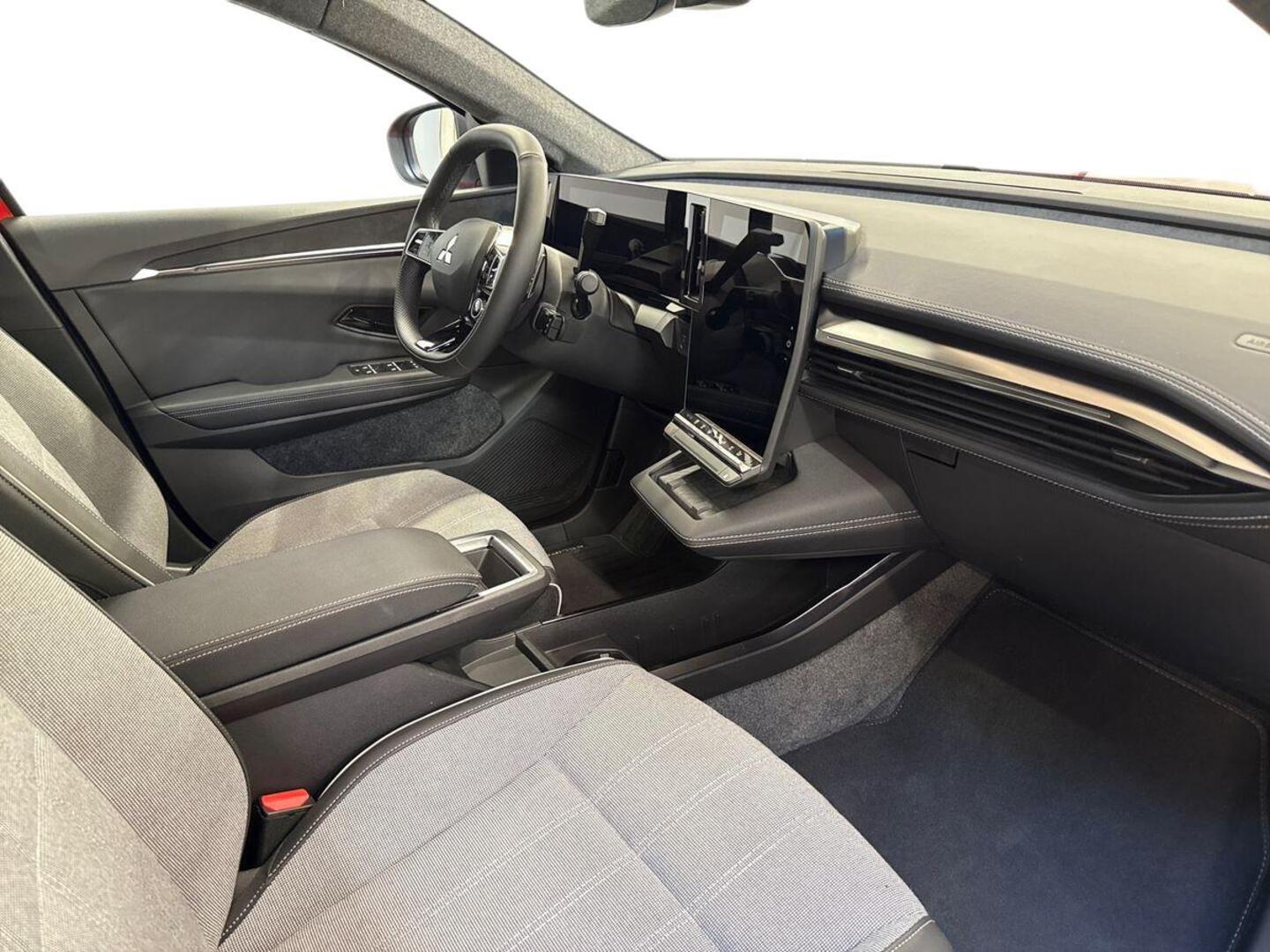 MITSUBISHI Eclipse Cross 2026