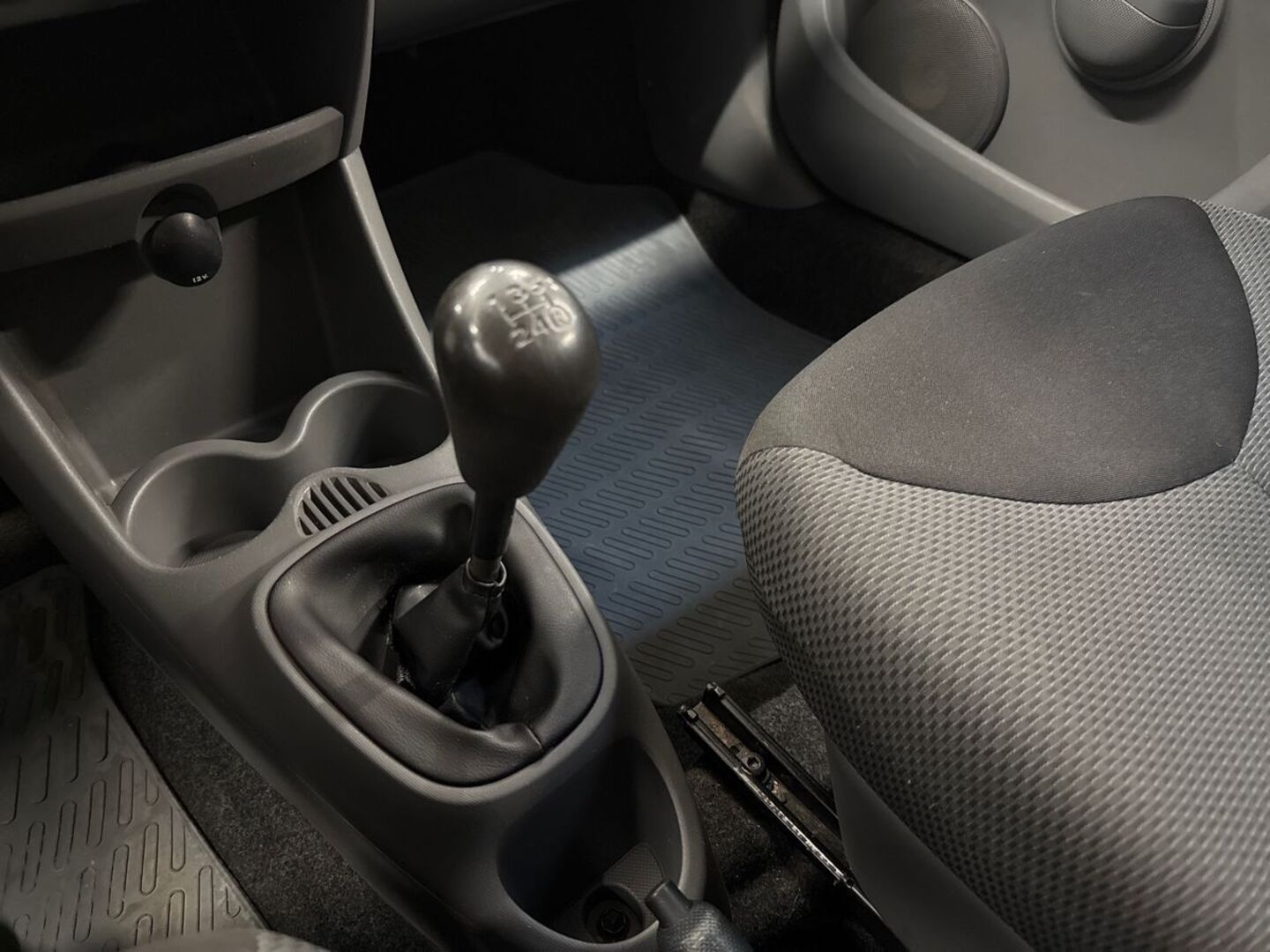 TOYOTA AYGO 23