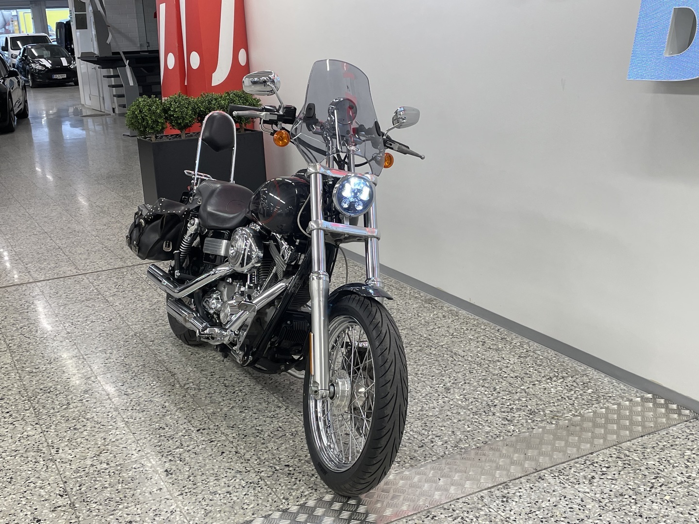 HARLEY-DAVIDSON DYNA 2006