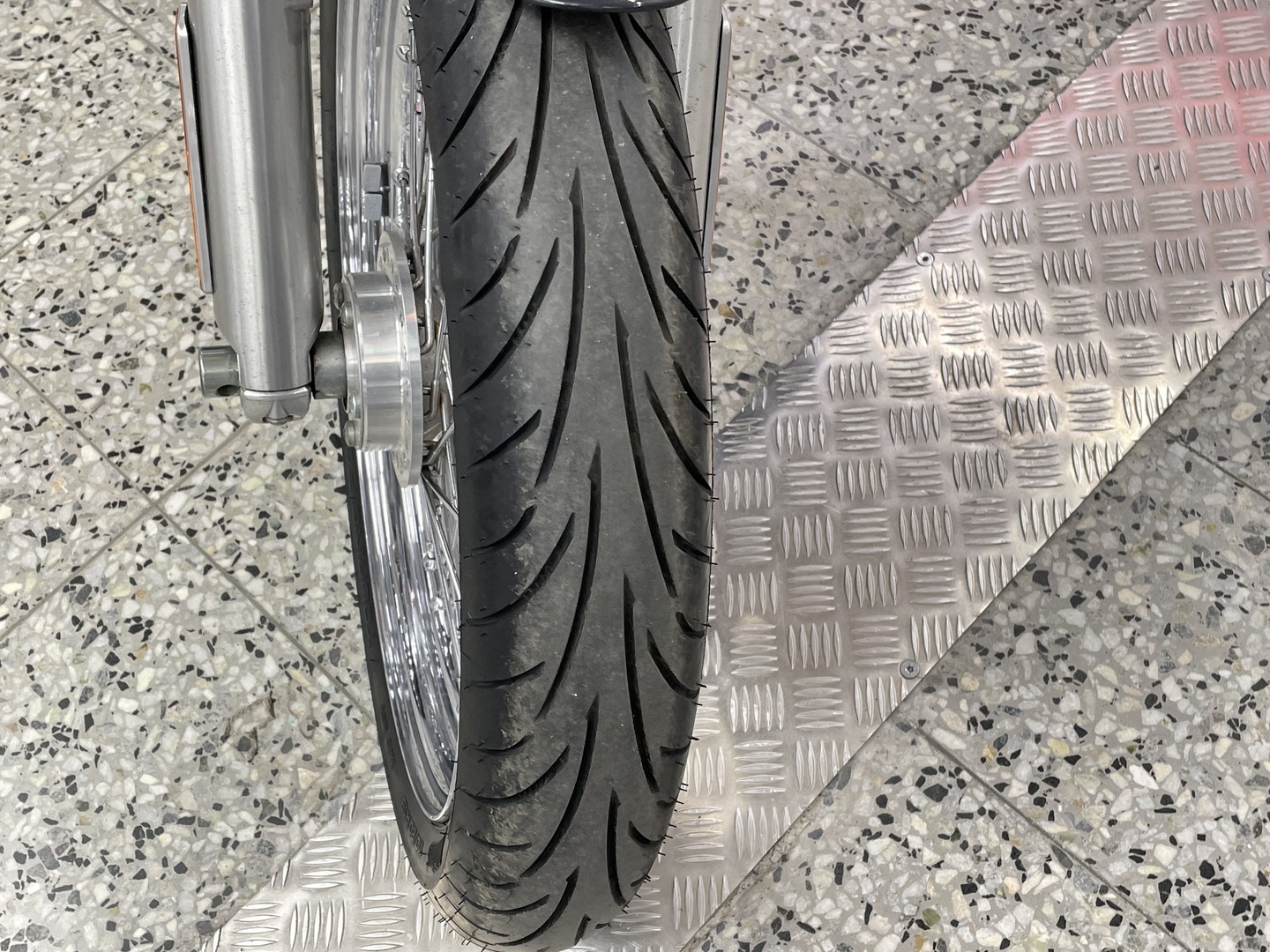 HARLEY-DAVIDSON DYNA 2006