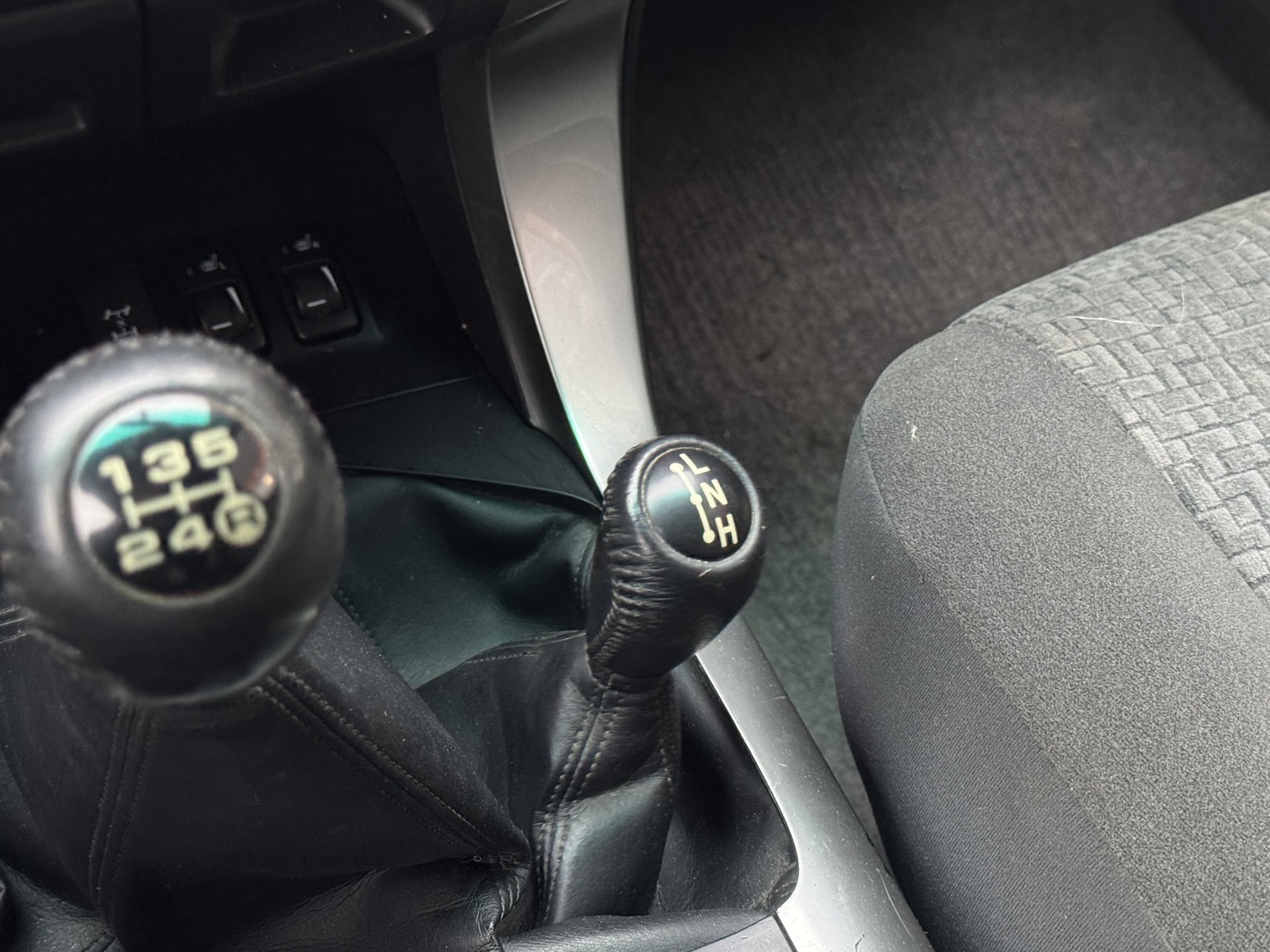 TOYOTA Land Cruiser 2004