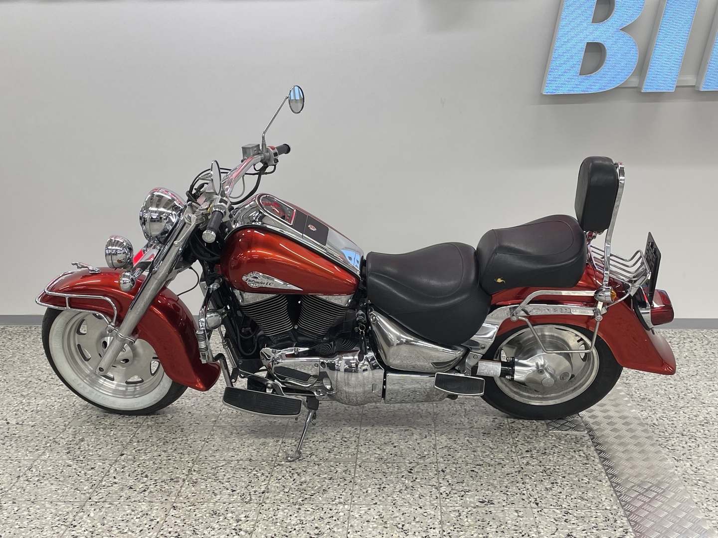SUZUKI VL 1999