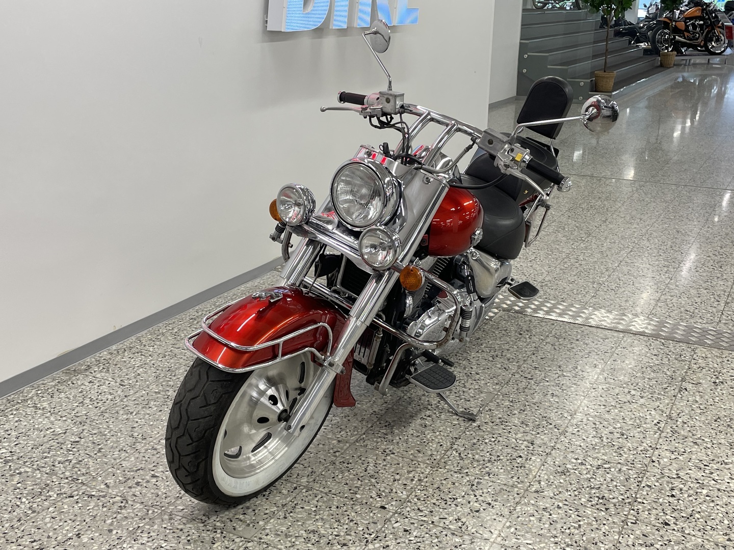 SUZUKI VL 1999