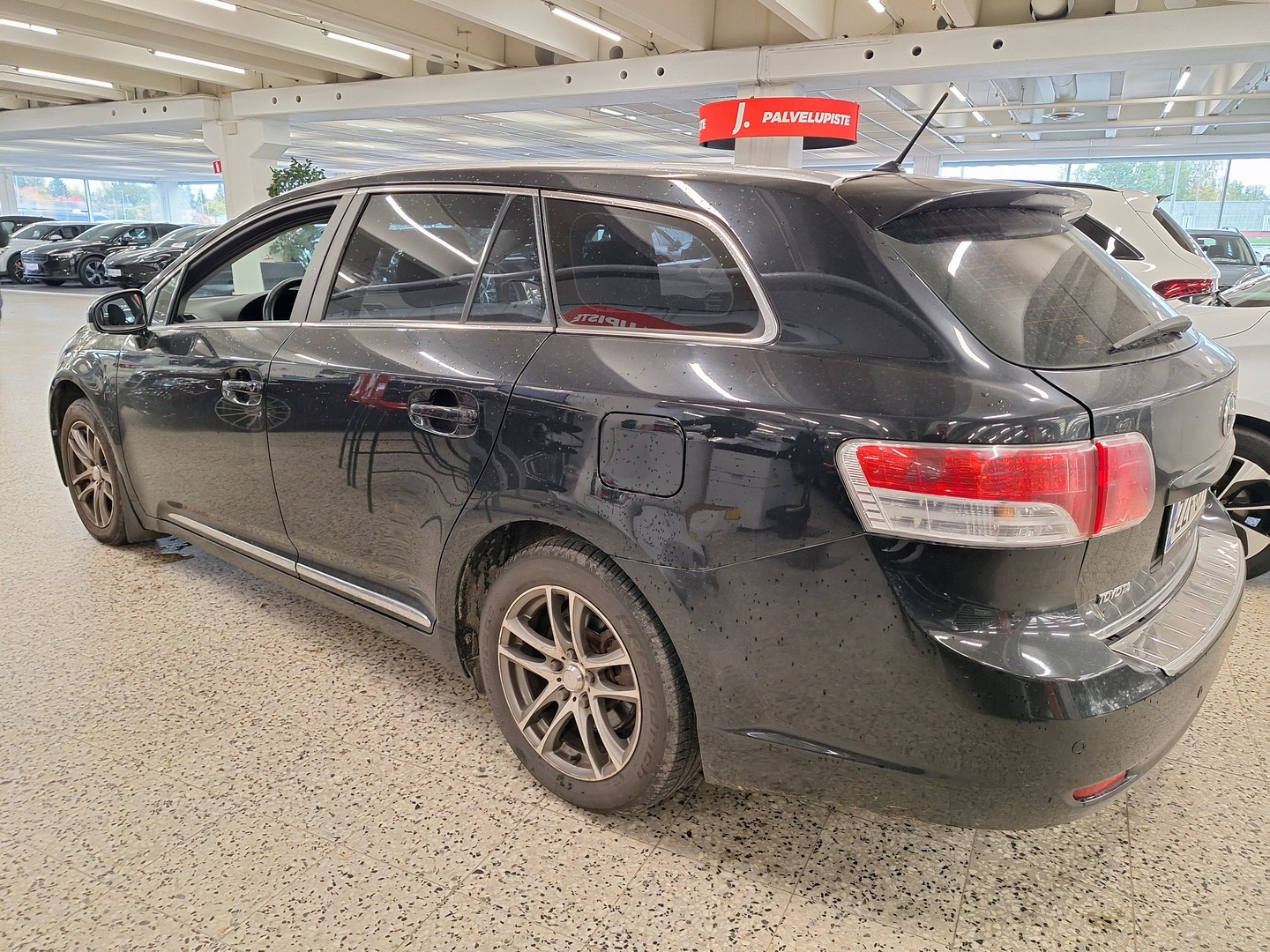 TOYOTA Avensis 2011