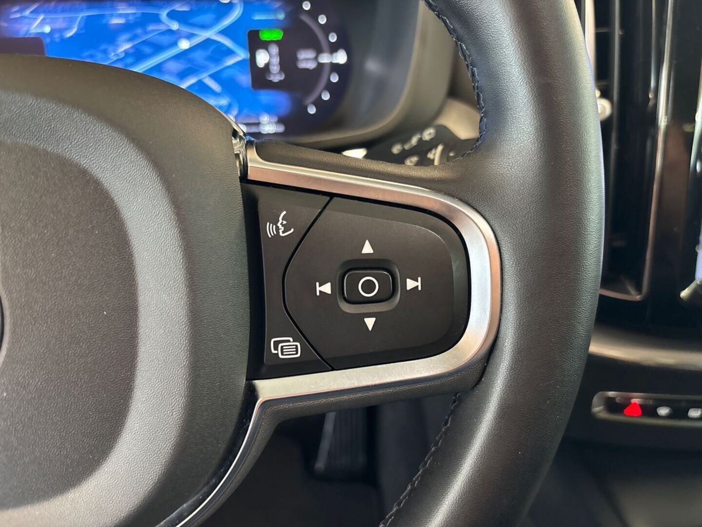 VOLVO XC60 21