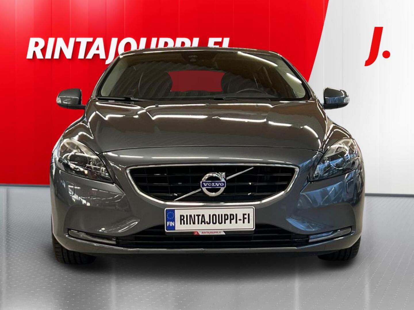 VOLVO V40 3