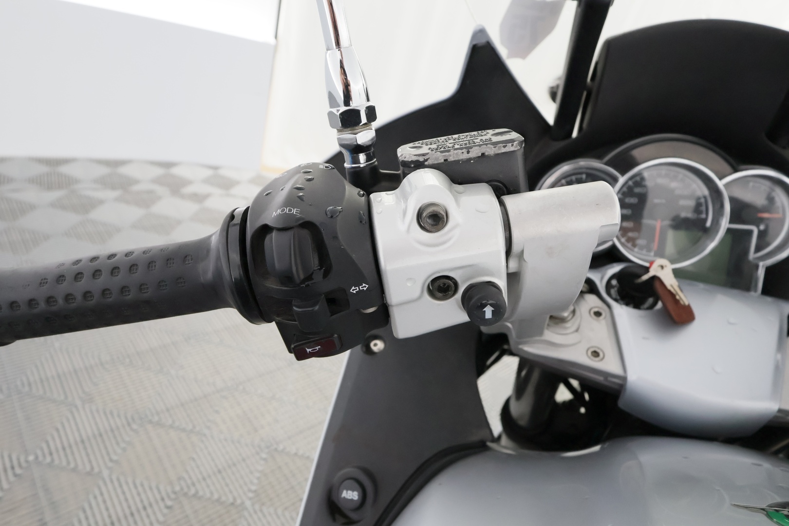 MOTO GUZZI NORGE 2010