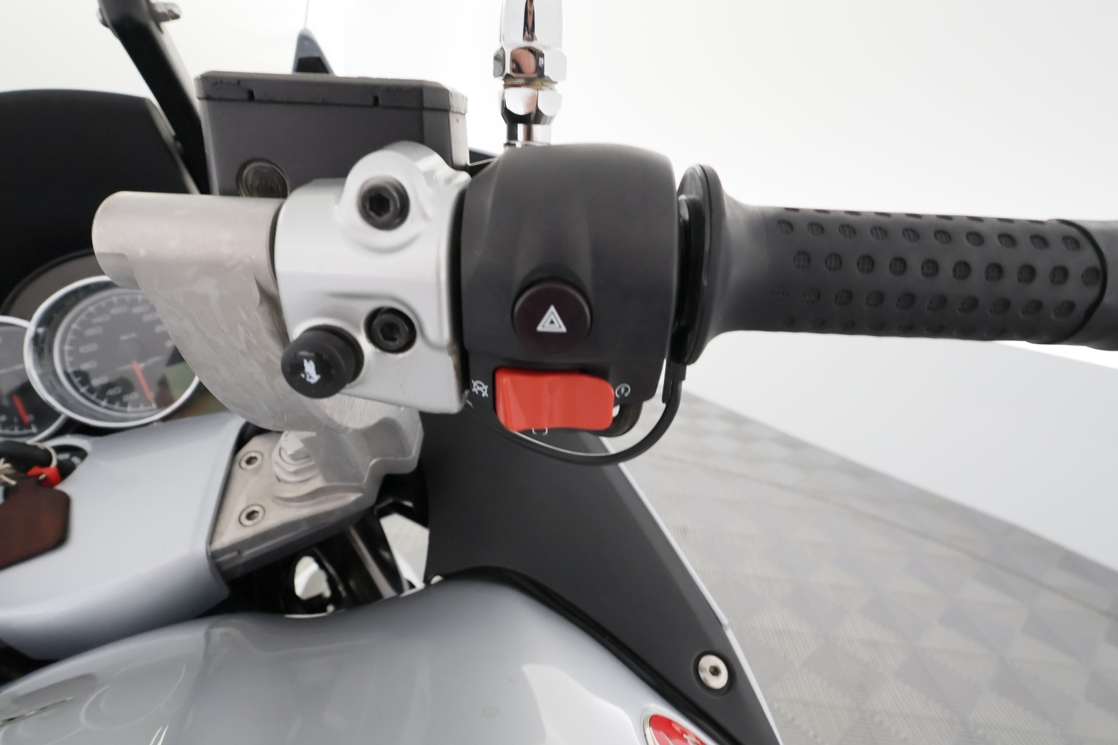 MOTO GUZZI NORGE 2010