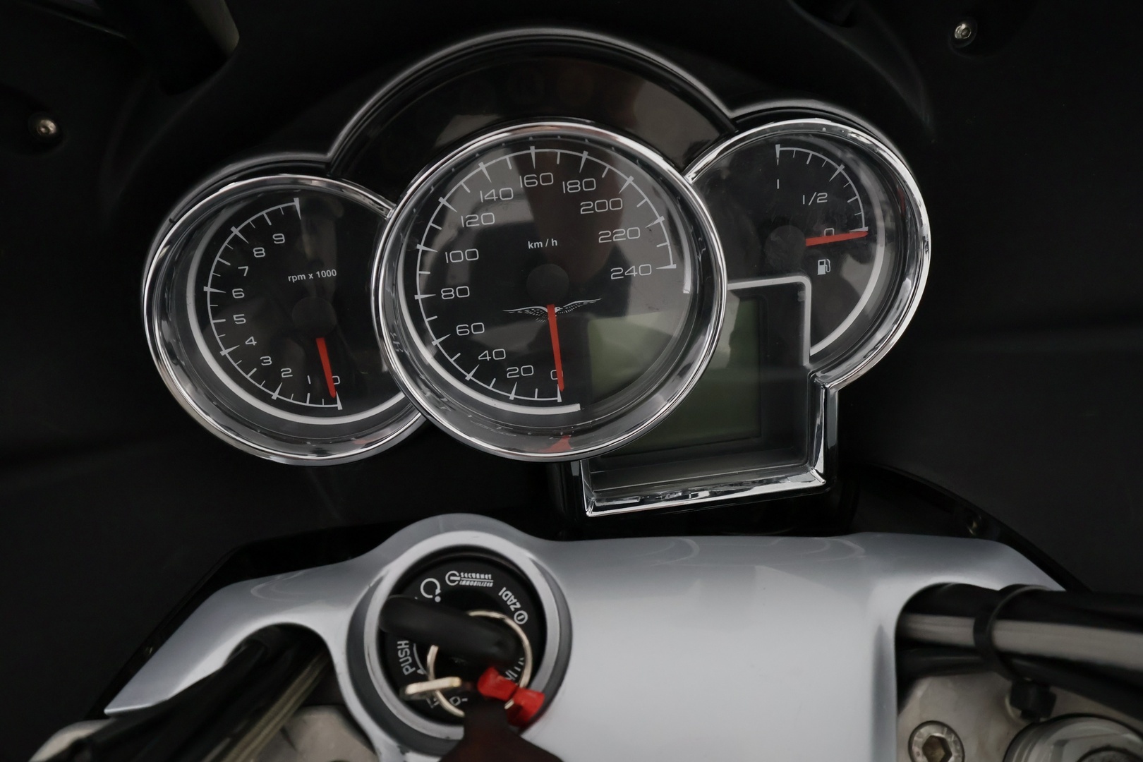 MOTO GUZZI NORGE 2010