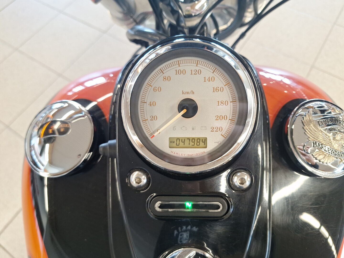 HARLEY-DAVIDSON DYNA 2010