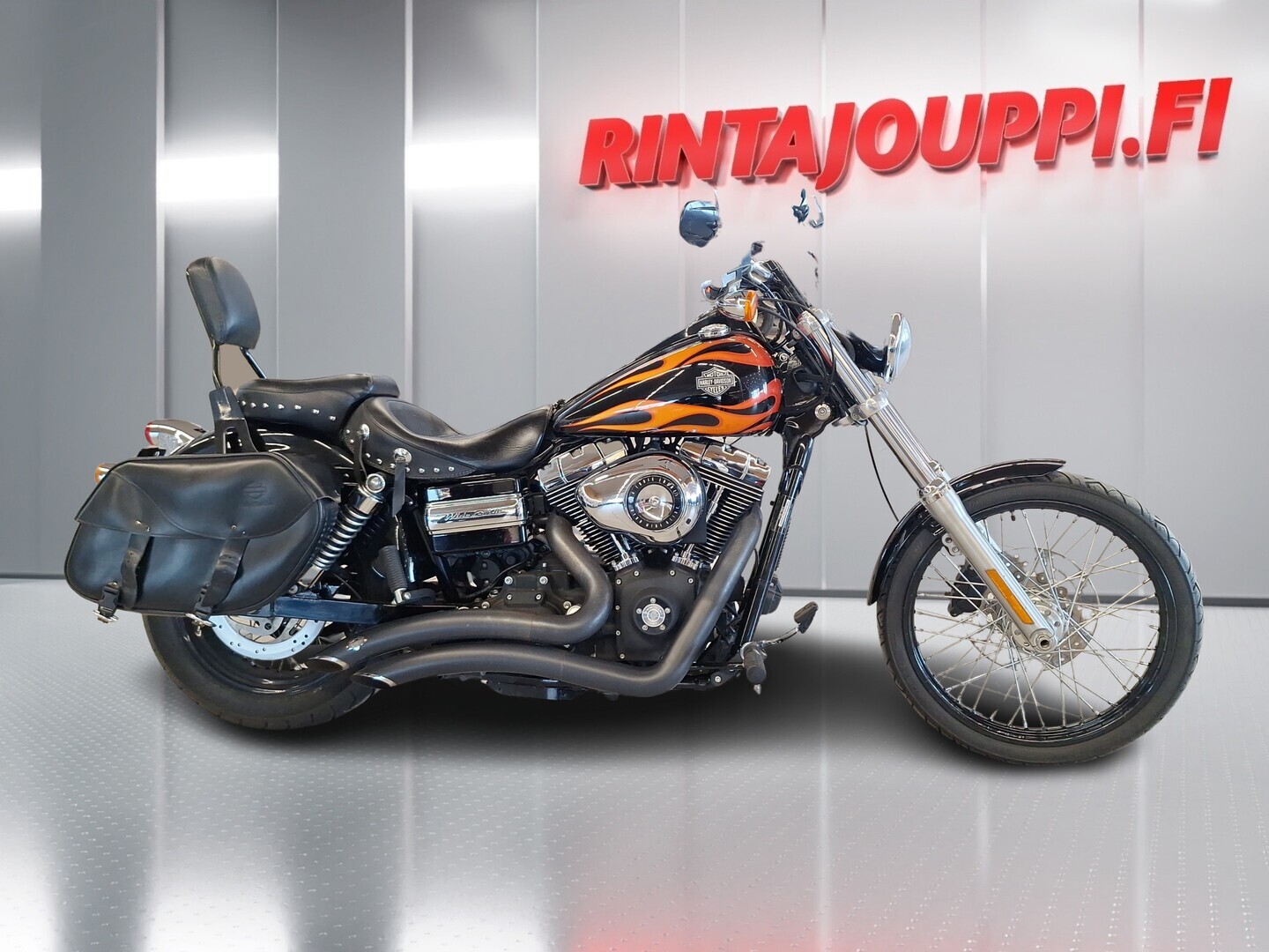 HARLEY-DAVIDSON DYNA 2010