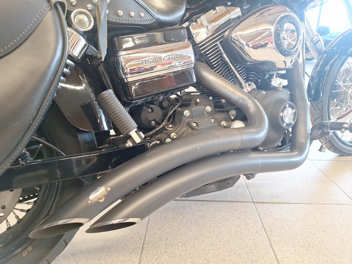 HARLEY-DAVIDSON DYNA 2010