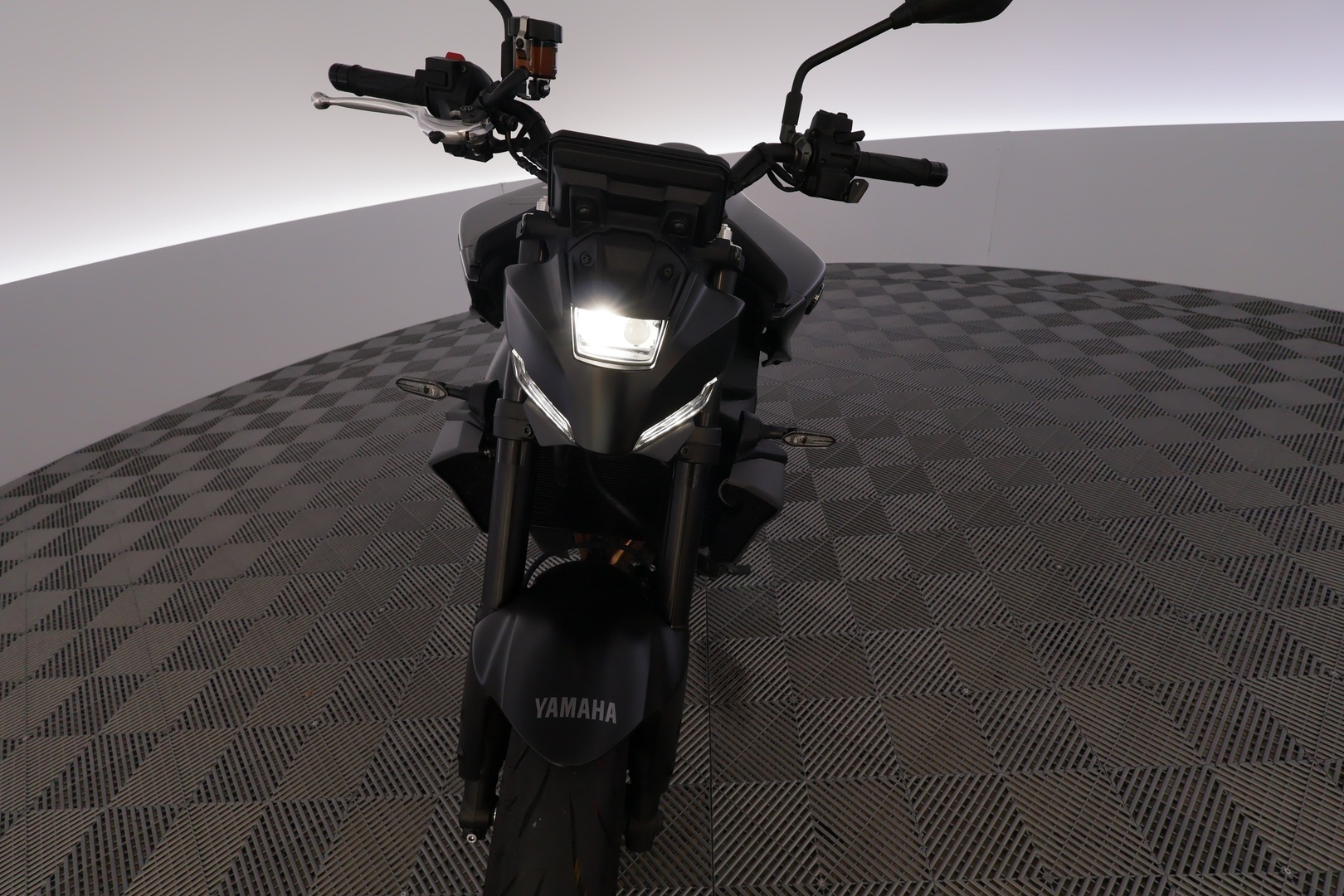YAMAHA MT-09 2024