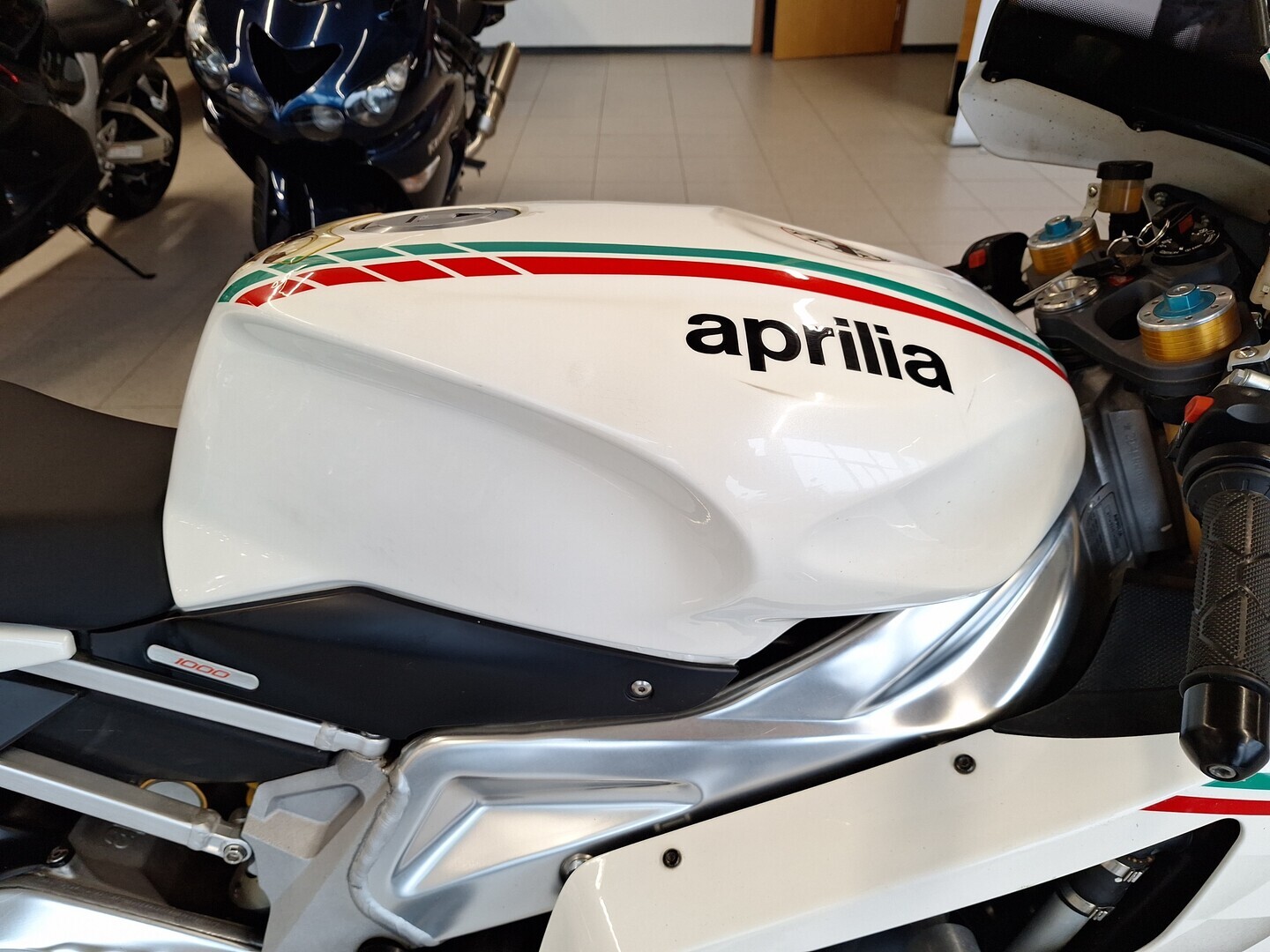 APRILIA RSV 2008