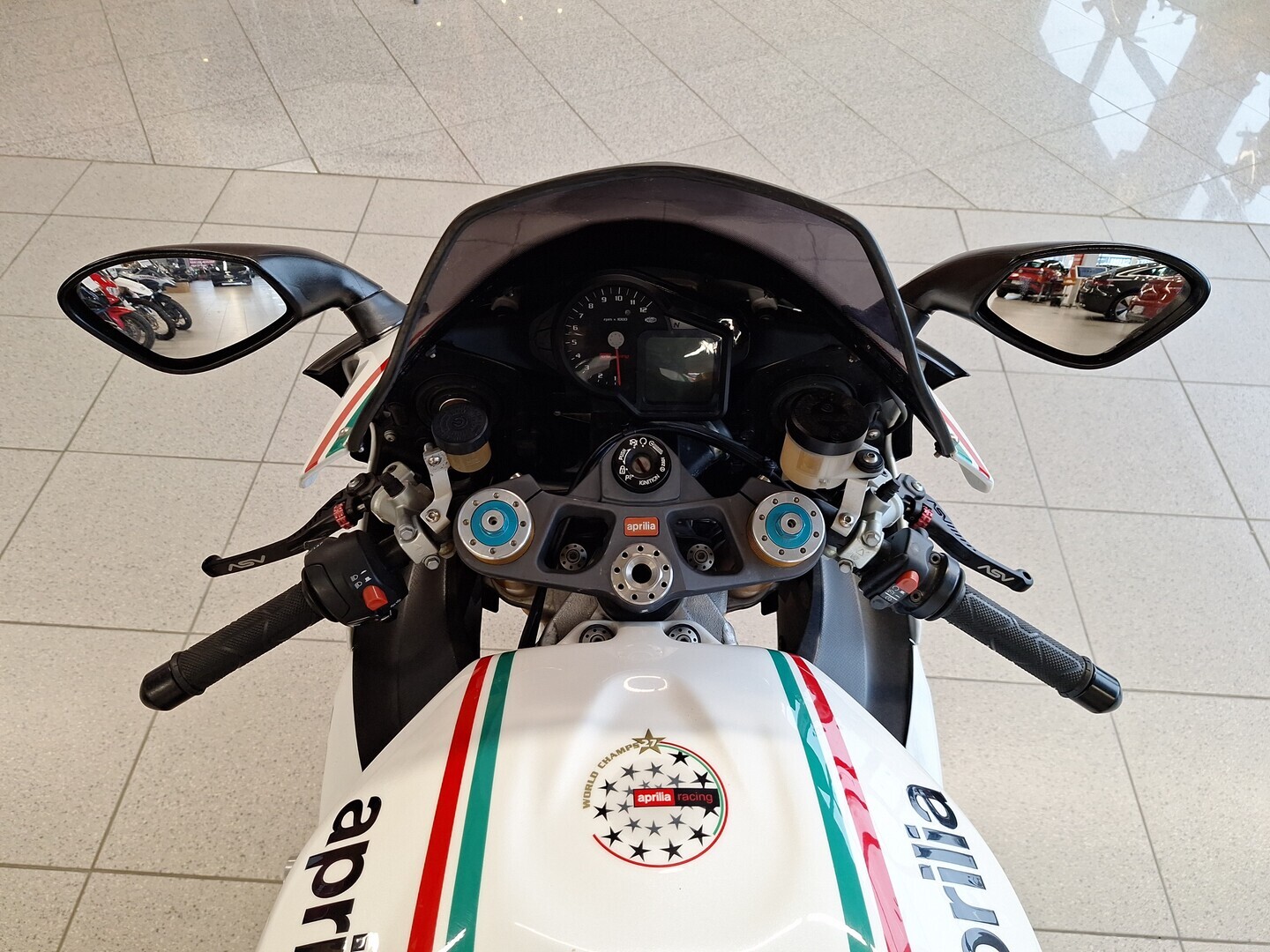 APRILIA RSV 2008