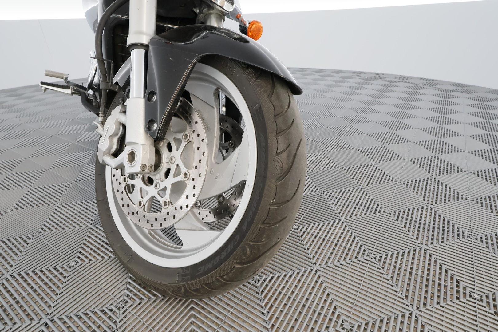 SUZUKI INTRUDER 2014