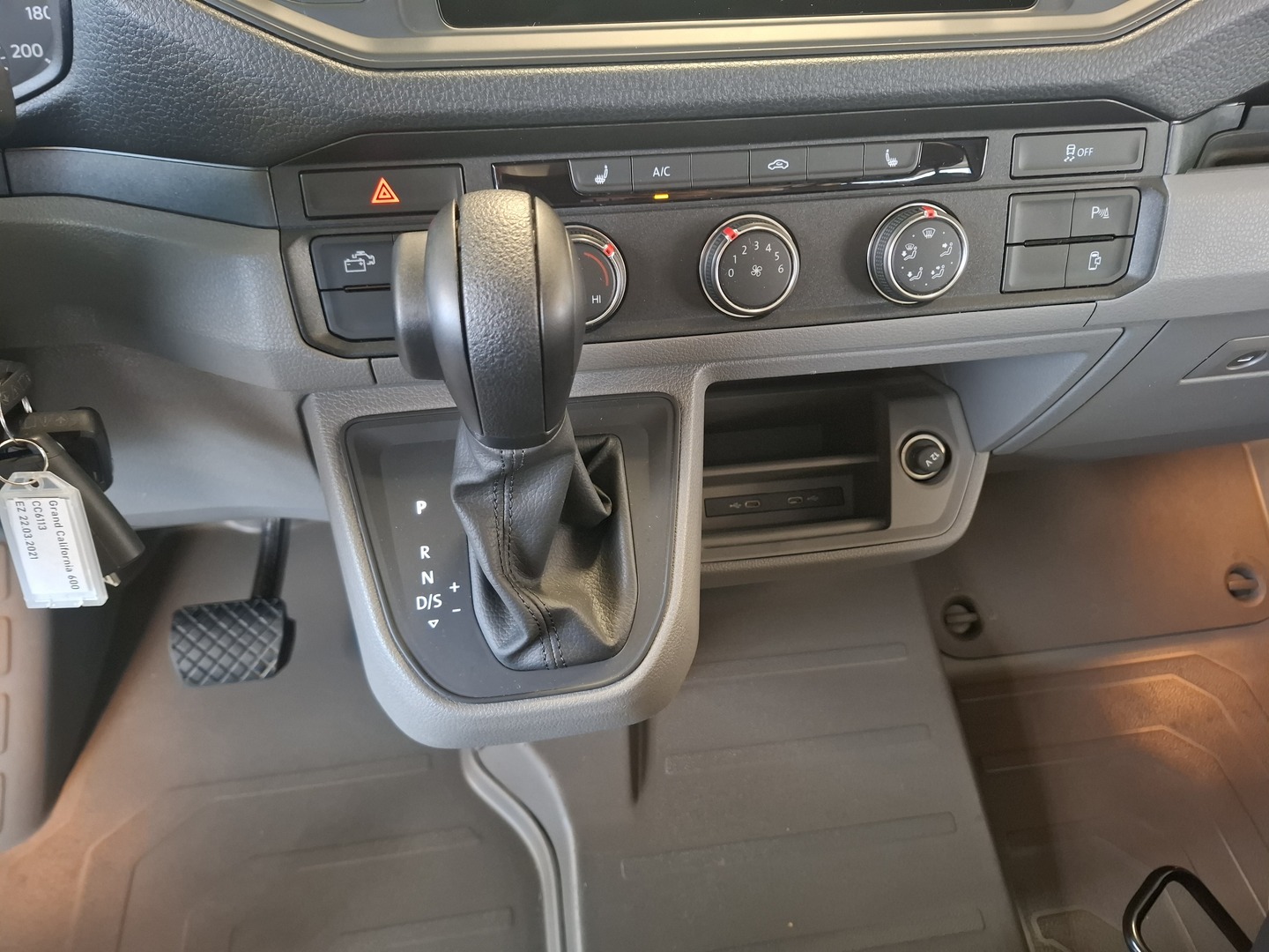 VOLKSWAGEN Grand California 2021