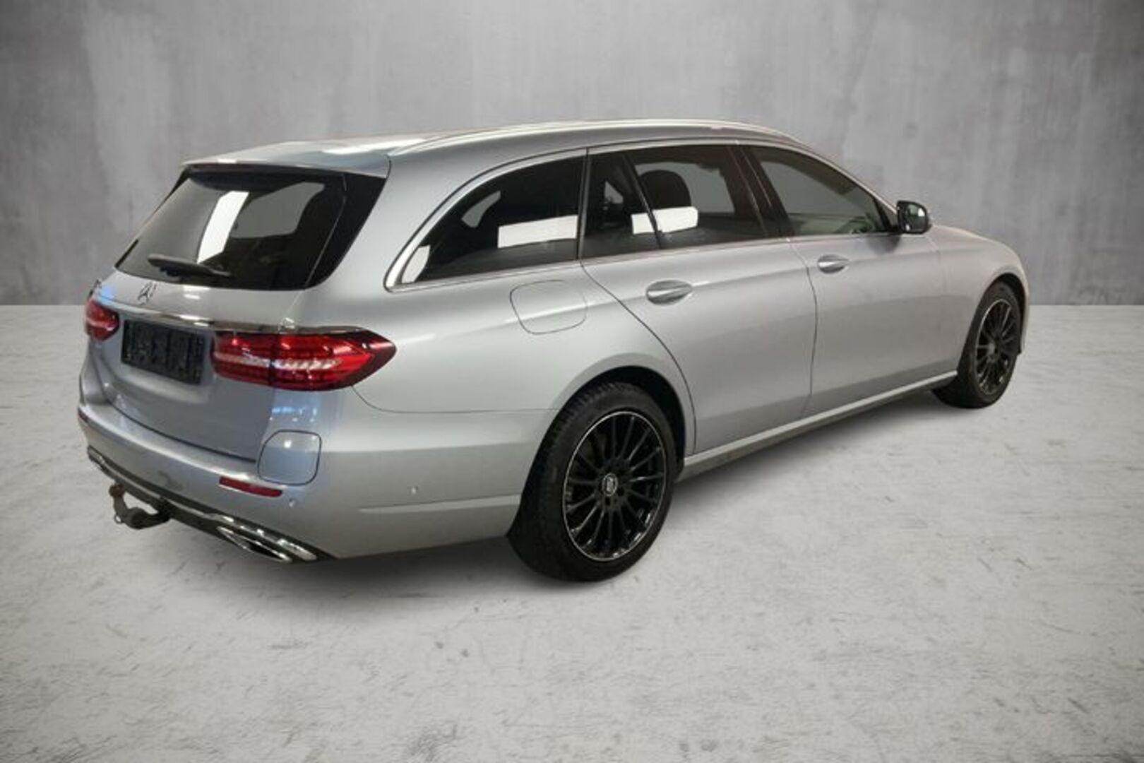 MERCEDES-BENZ E 2022