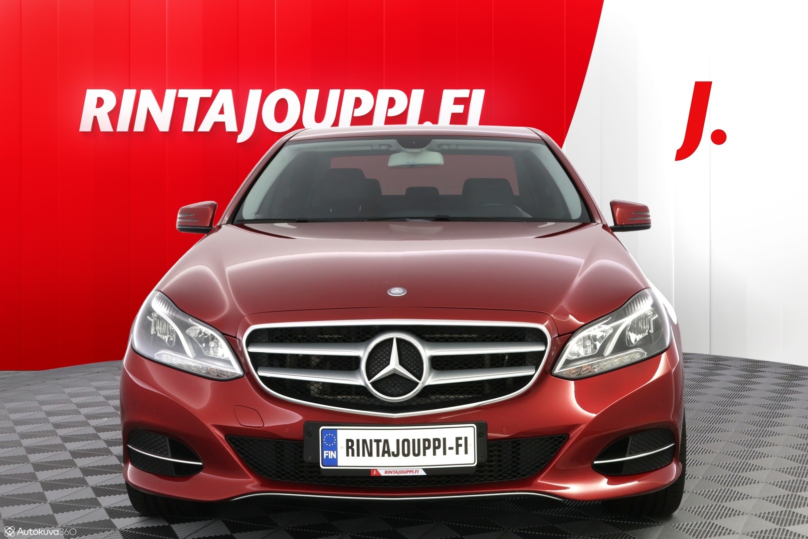 MERCEDES-BENZ E 2016