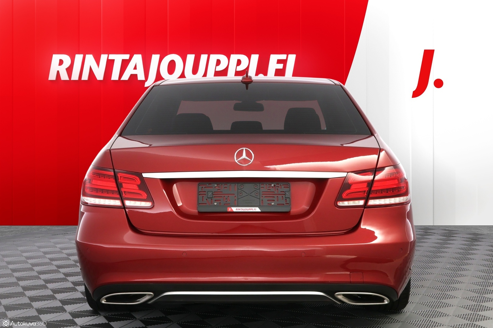 MERCEDES-BENZ E 2016