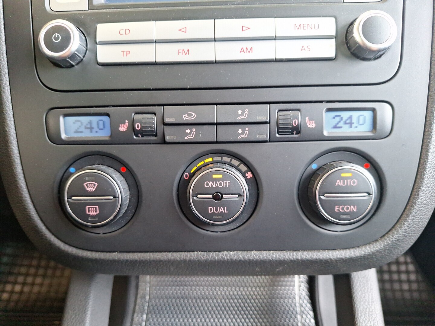 VOLKSWAGEN Golf 2006