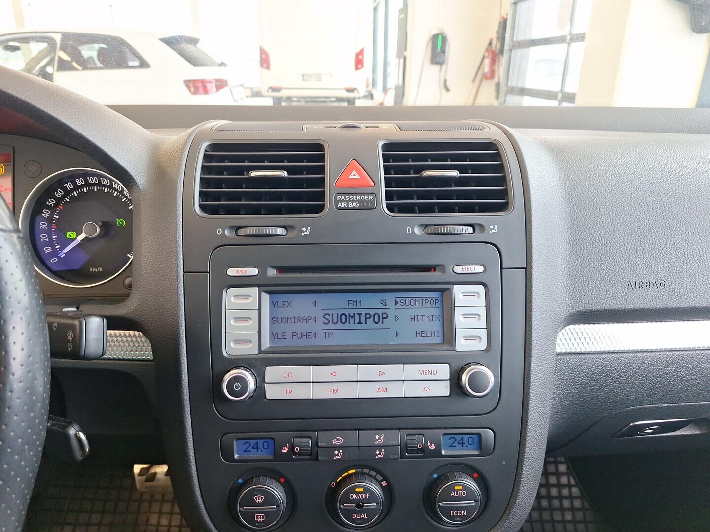 VOLKSWAGEN Golf 2006