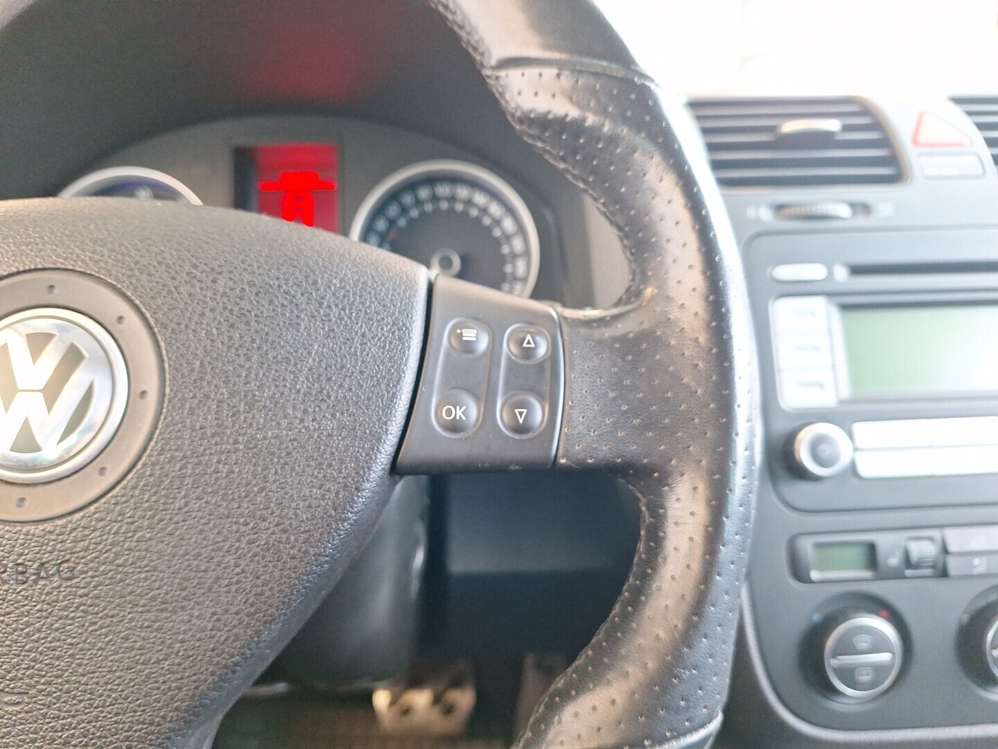 VOLKSWAGEN Golf 2006