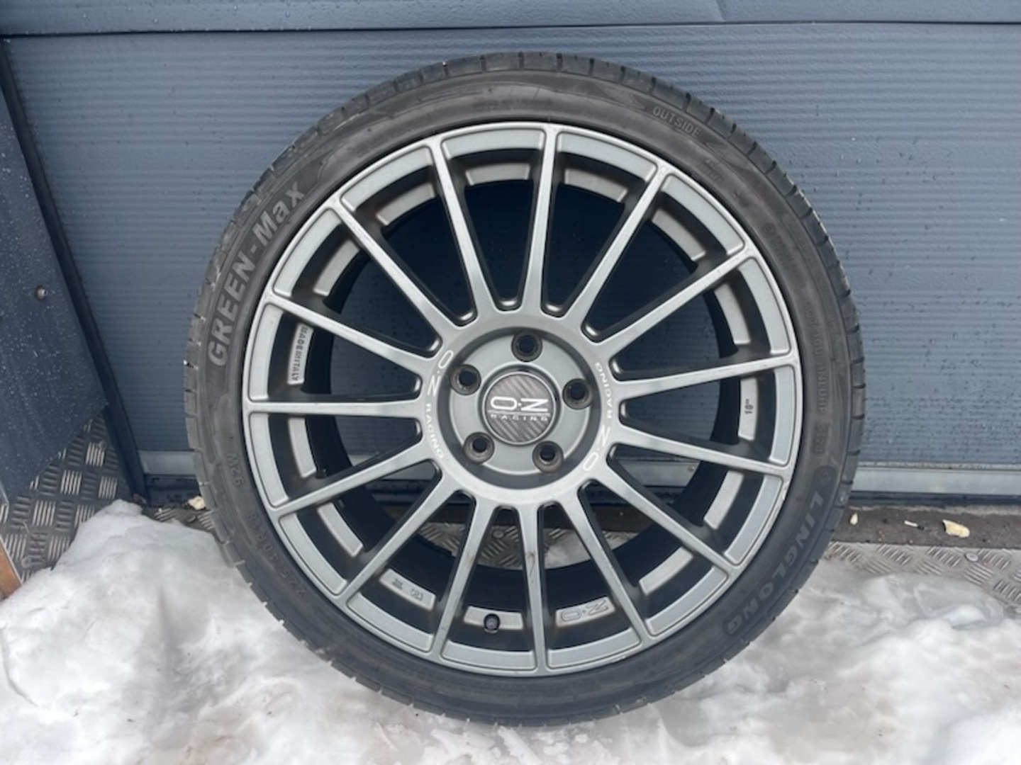 VOLKSWAGEN Golf 2006