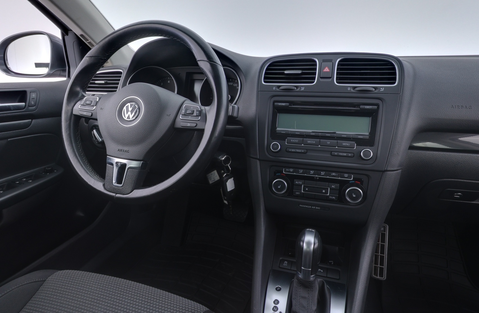 VOLKSWAGEN Golf 2011