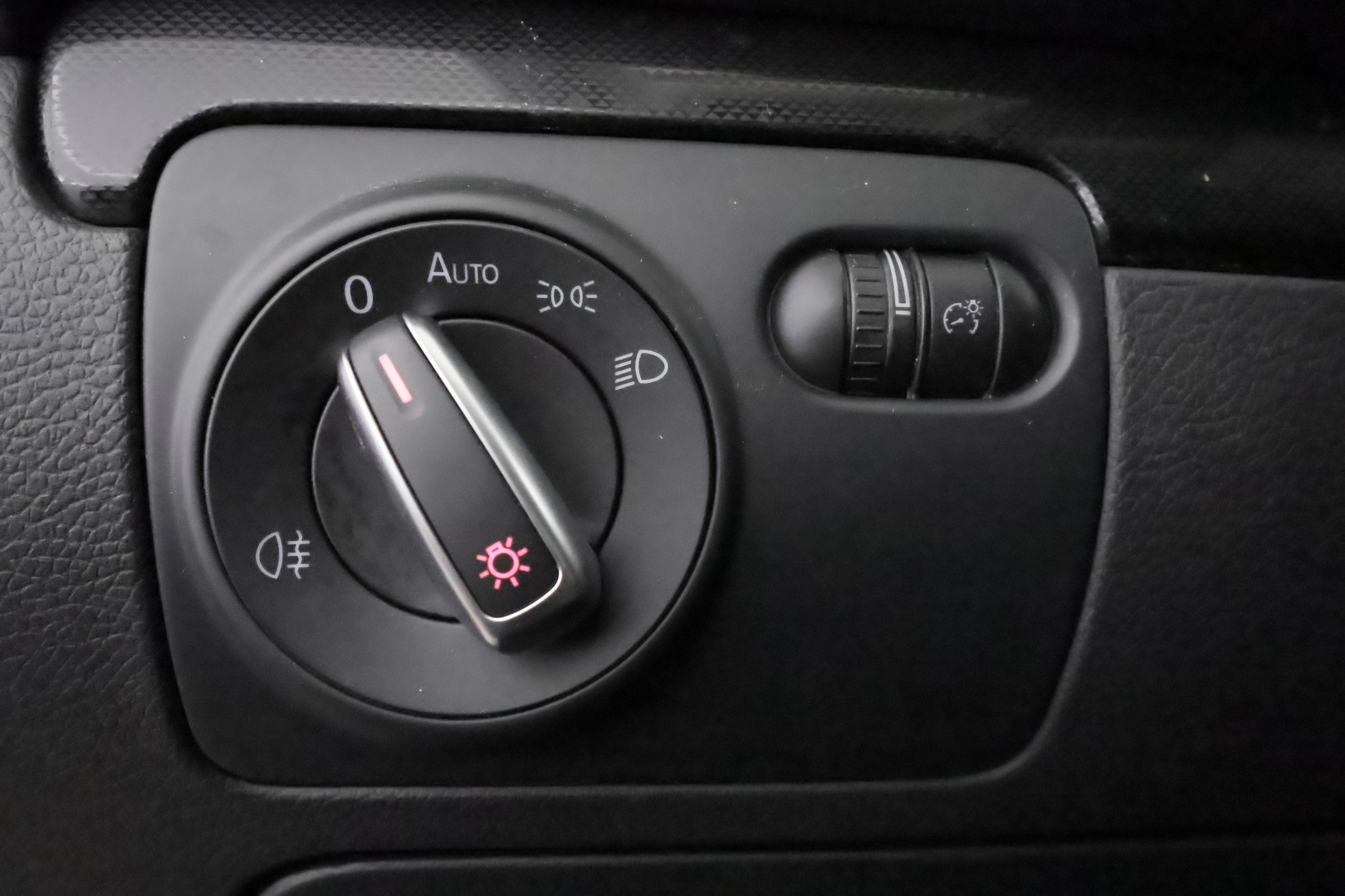 VOLKSWAGEN Golf 2011