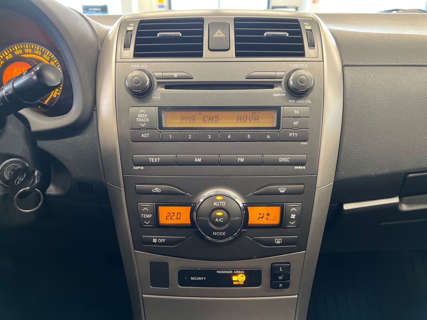 TOYOTA Corolla 2008