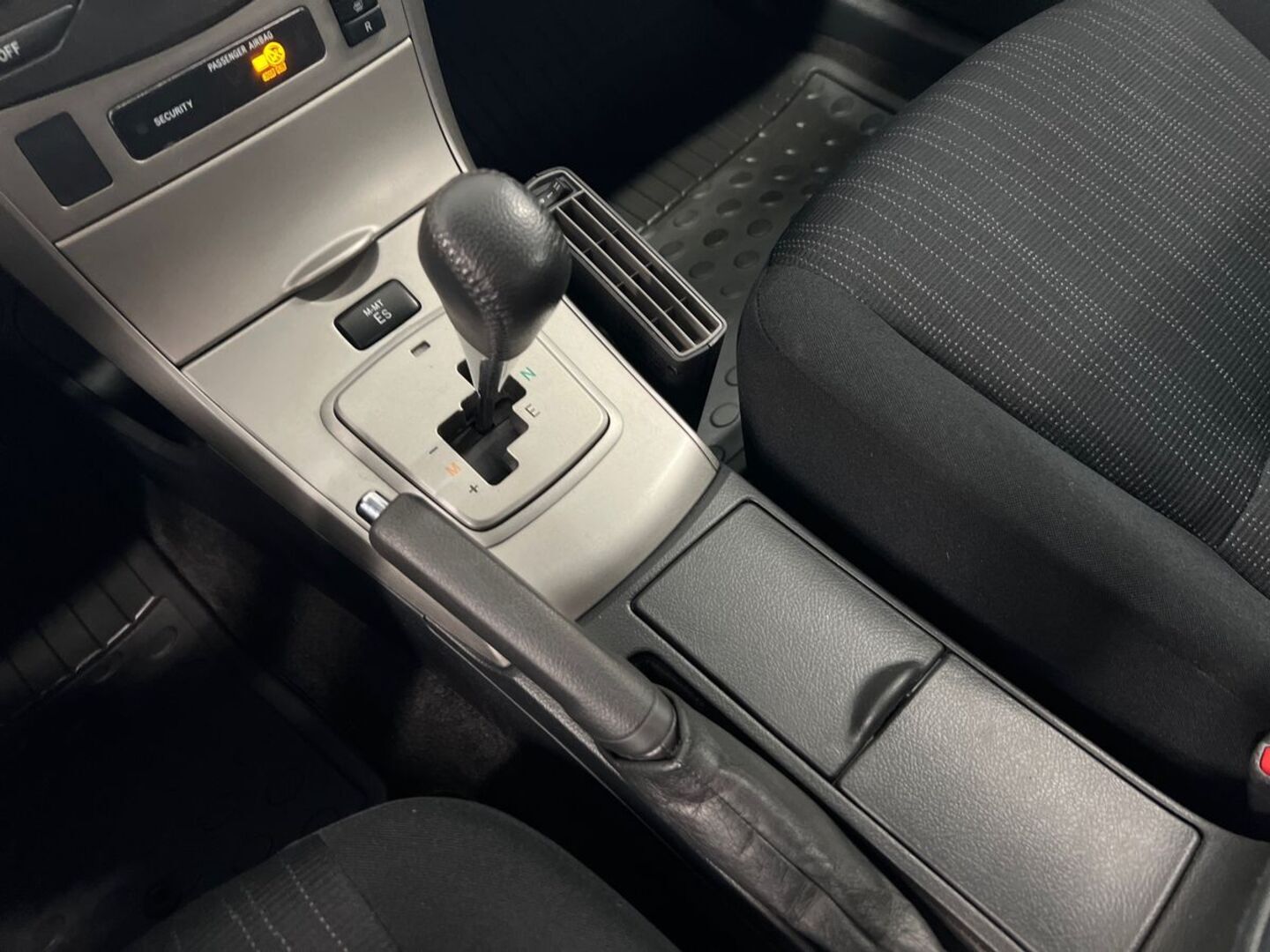 TOYOTA Corolla 2008