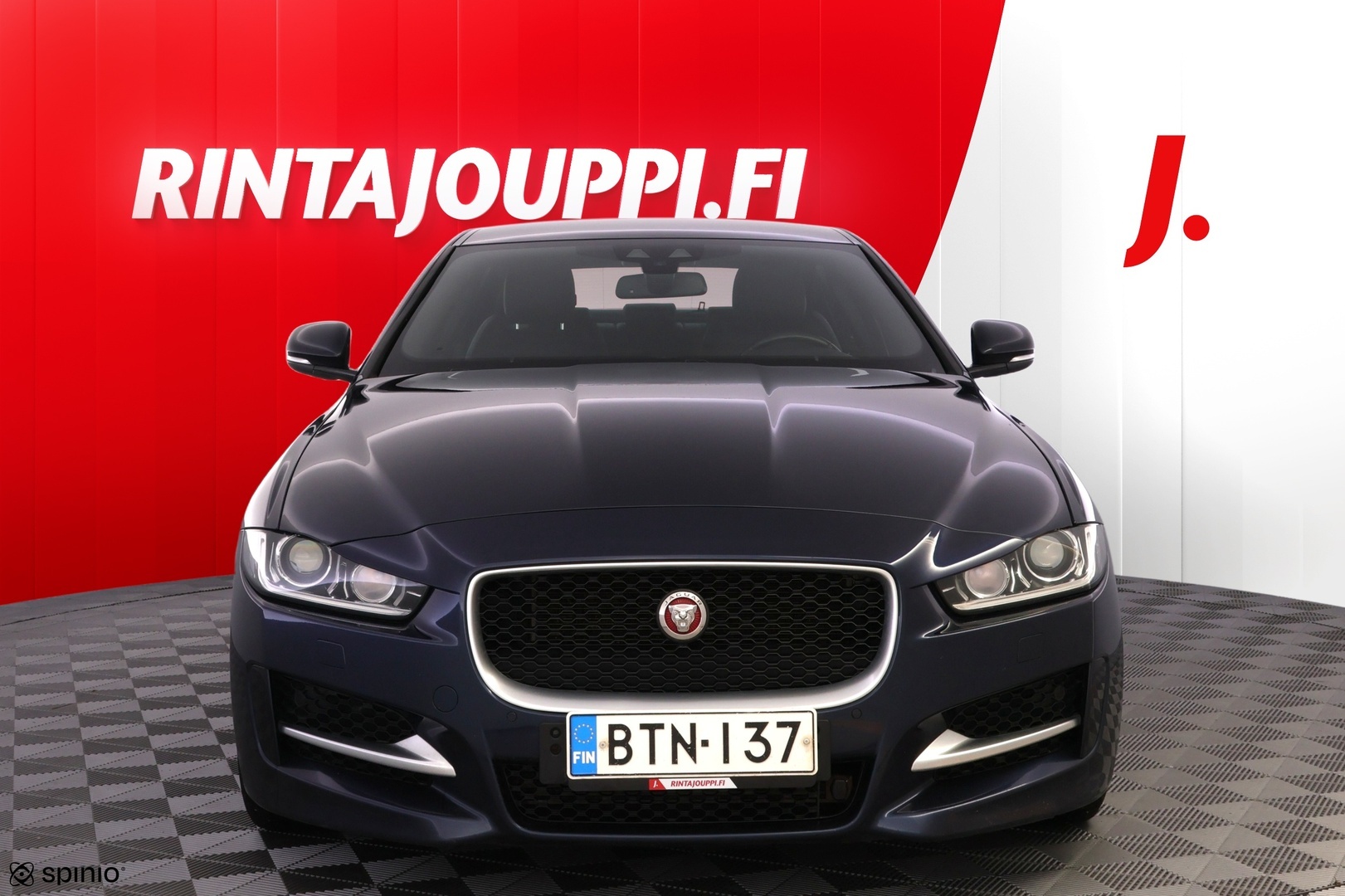 JAGUAR XE 2015