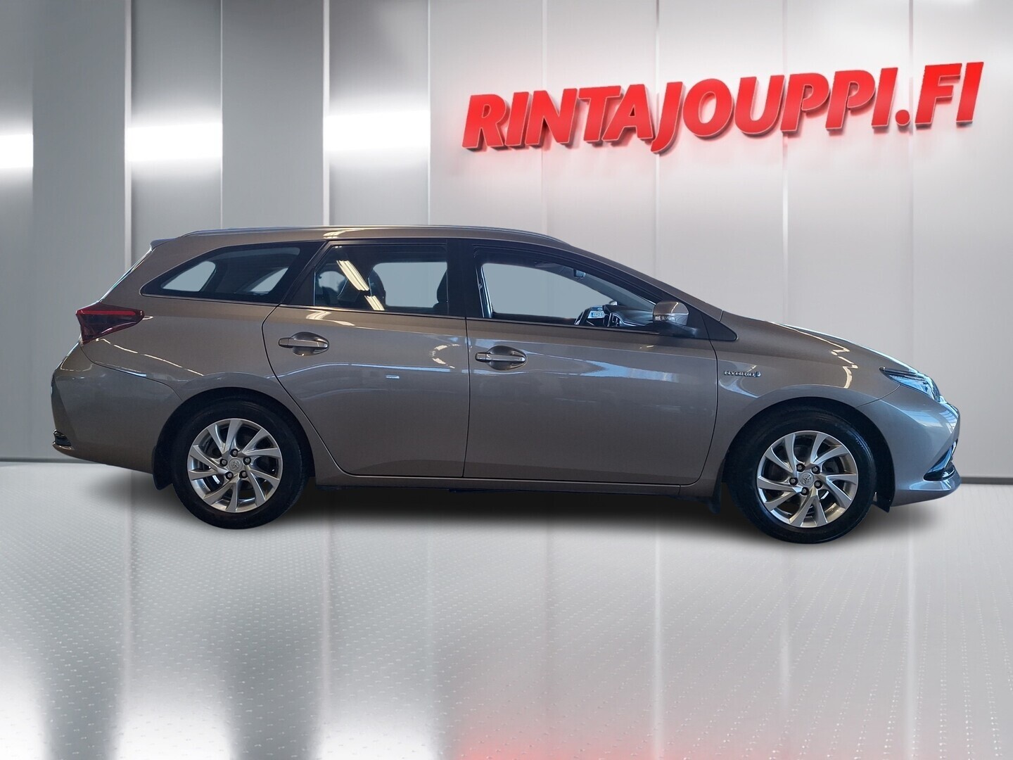 TOYOTA Auris 2015