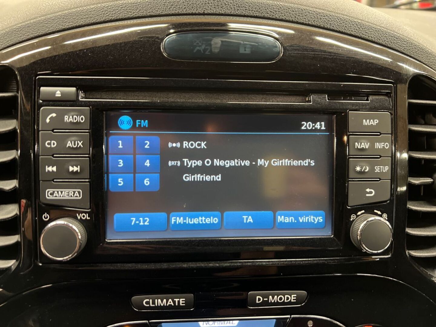 NISSAN Juke 15