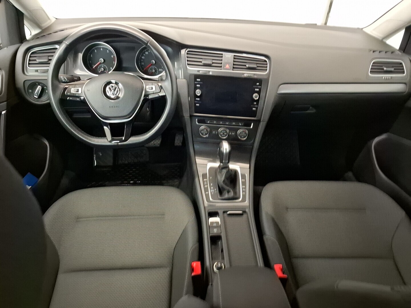 VOLKSWAGEN Golf 2017