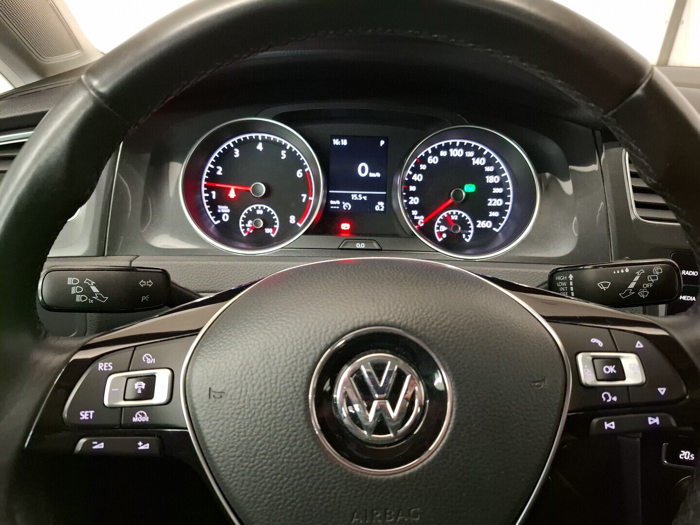 VOLKSWAGEN Golf 2017