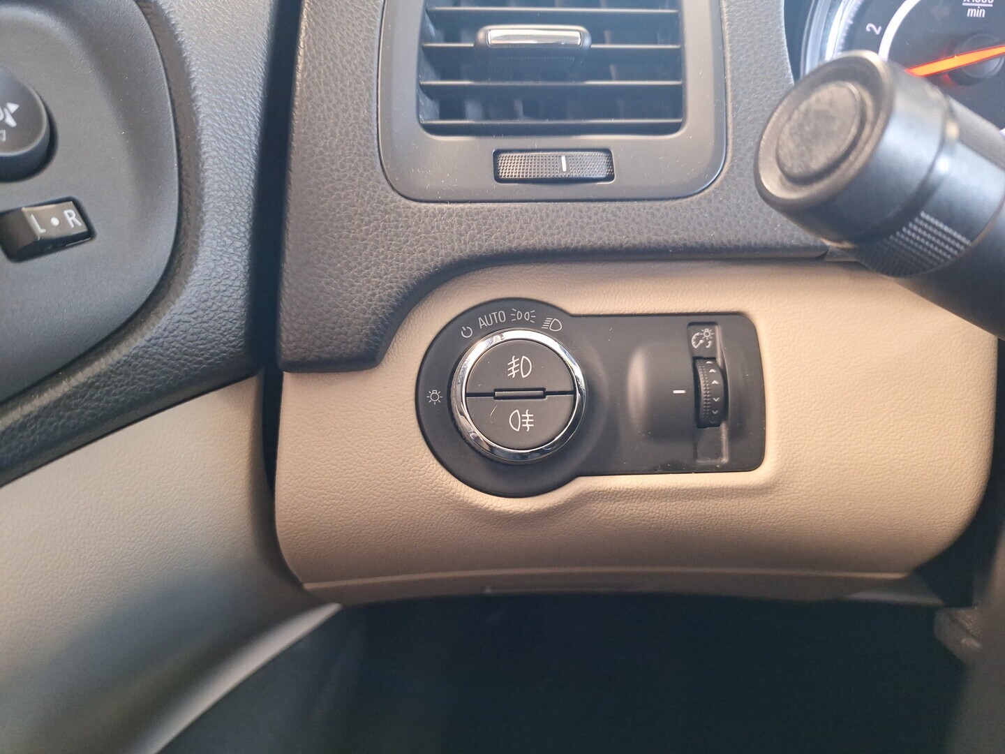 OPEL Insignia 2015