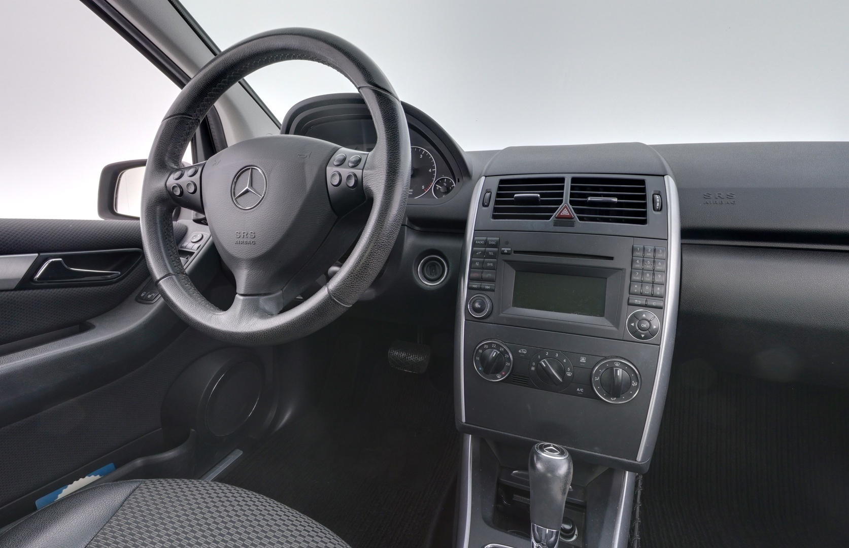 MERCEDES-BENZ A 2010