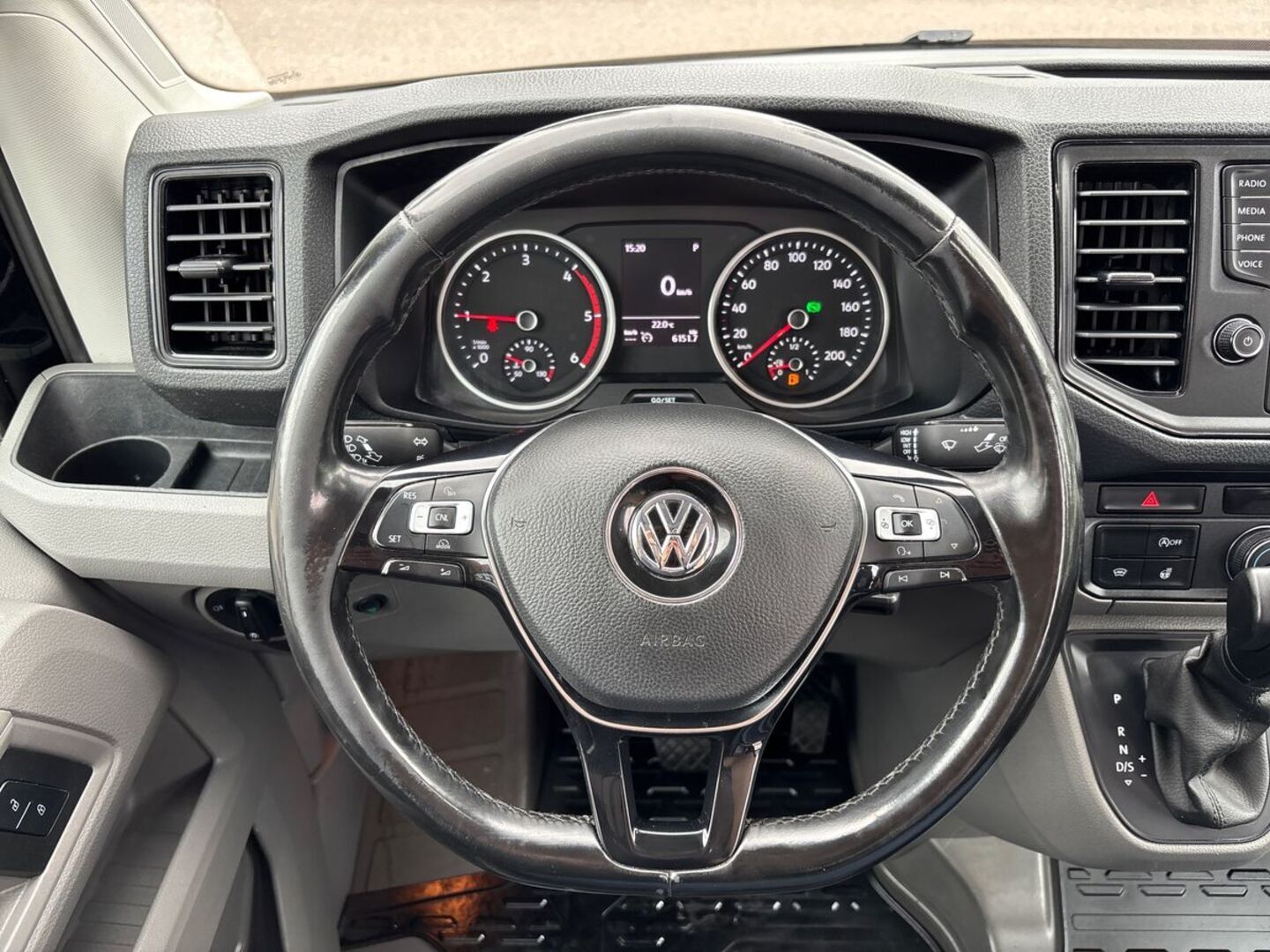 VOLKSWAGEN Crafter 2020