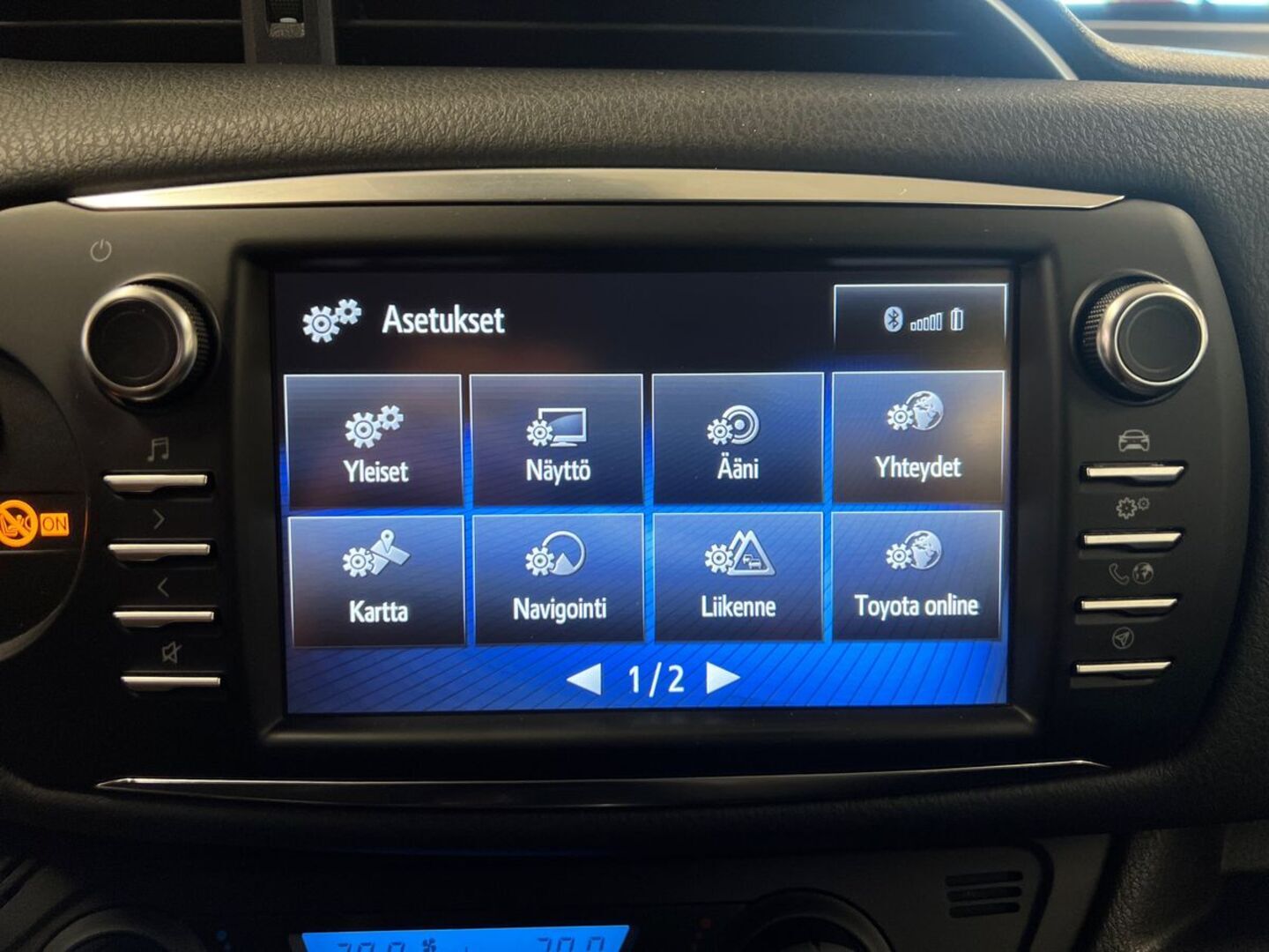 TOYOTA Yaris 2019