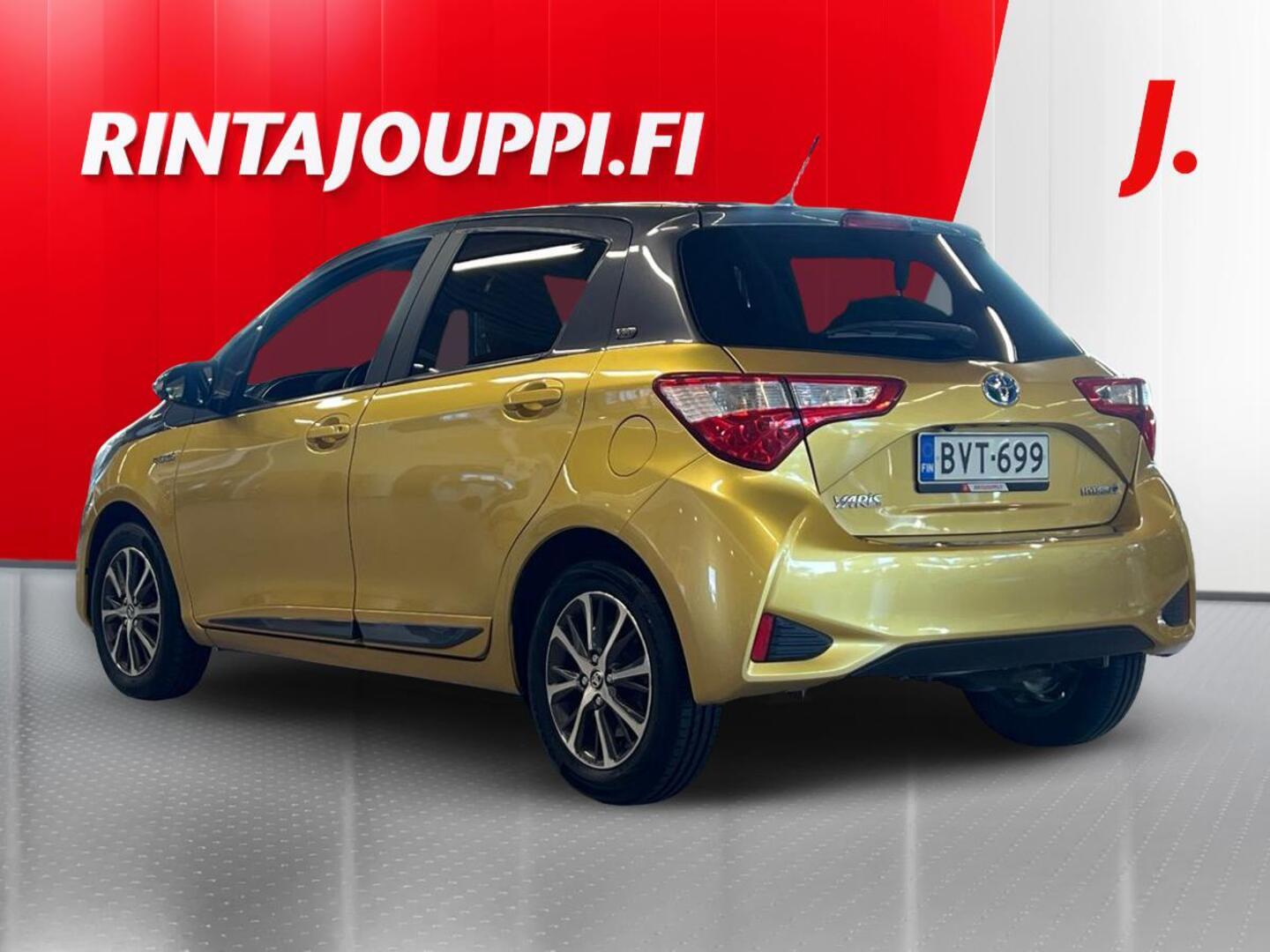 TOYOTA Yaris 2019