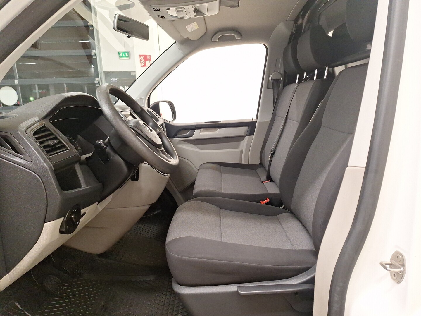 VOLKSWAGEN Transporter 2019