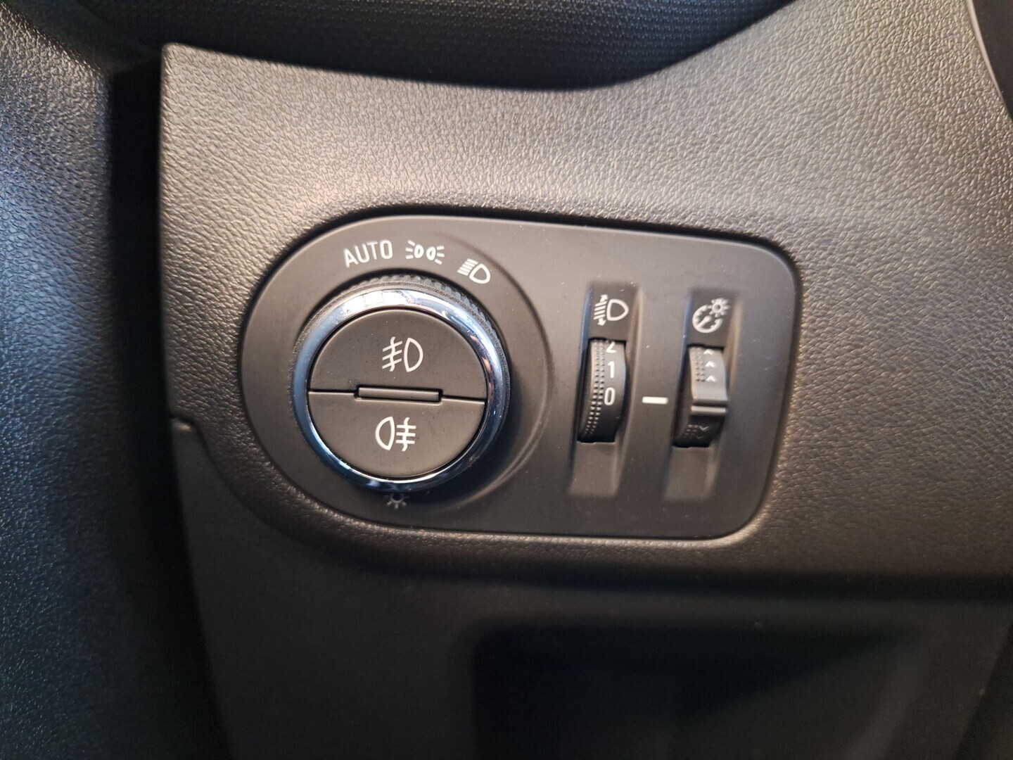 OPEL Crossland X 2019