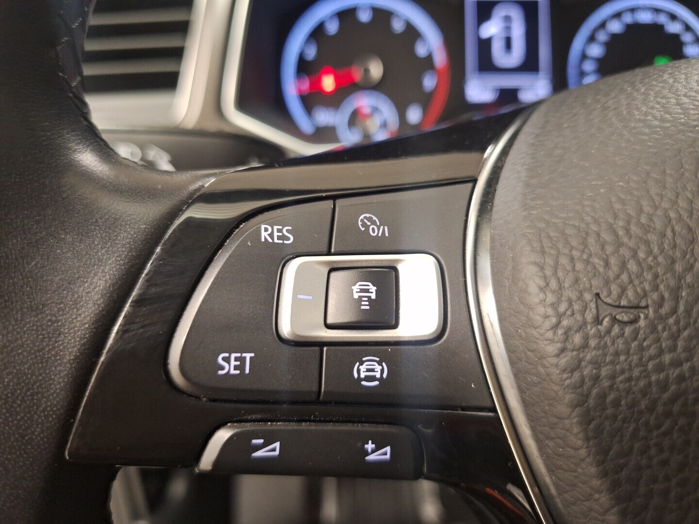 VOLKSWAGEN T-Roc 2019