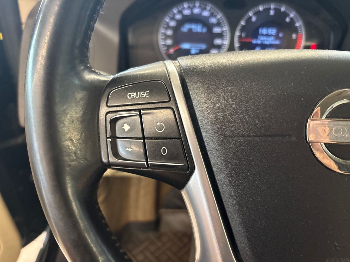 VOLVO XC60 2009