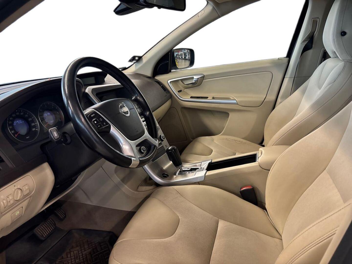 VOLVO XC60 2009