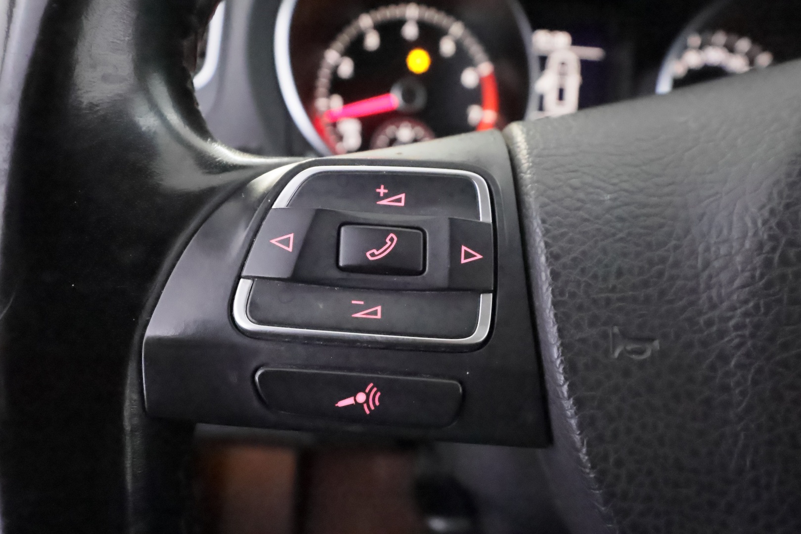 VOLKSWAGEN Golf 2010