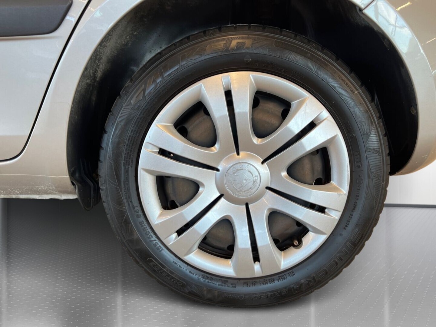 SKODA Fabia 2012